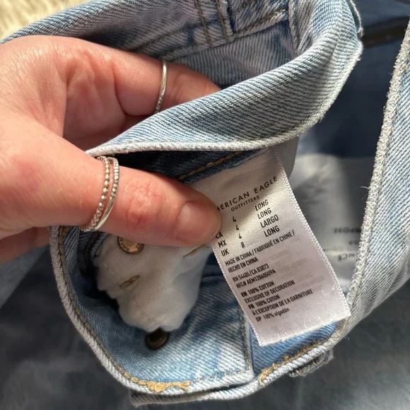 American Eagle Outfitters Light Blue Mom Jeans - Picture 3 of 14